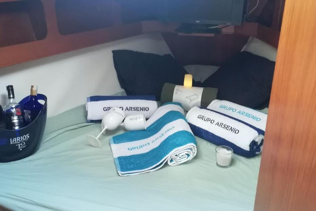 Boat-Apartamento Flotante Cadiz.. La Juanita Arroyo Ngoại thất bức ảnh