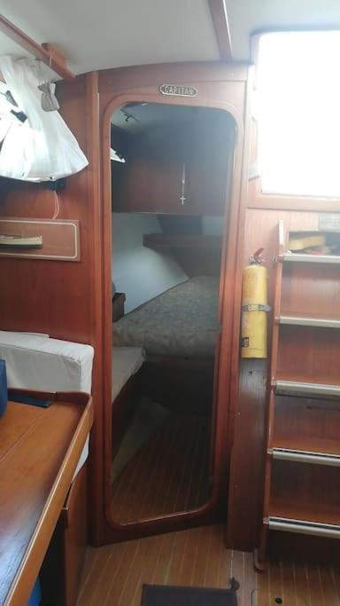 Boat-Apartamento Flotante Cadiz.. La Juanita Arroyo Ngoại thất bức ảnh