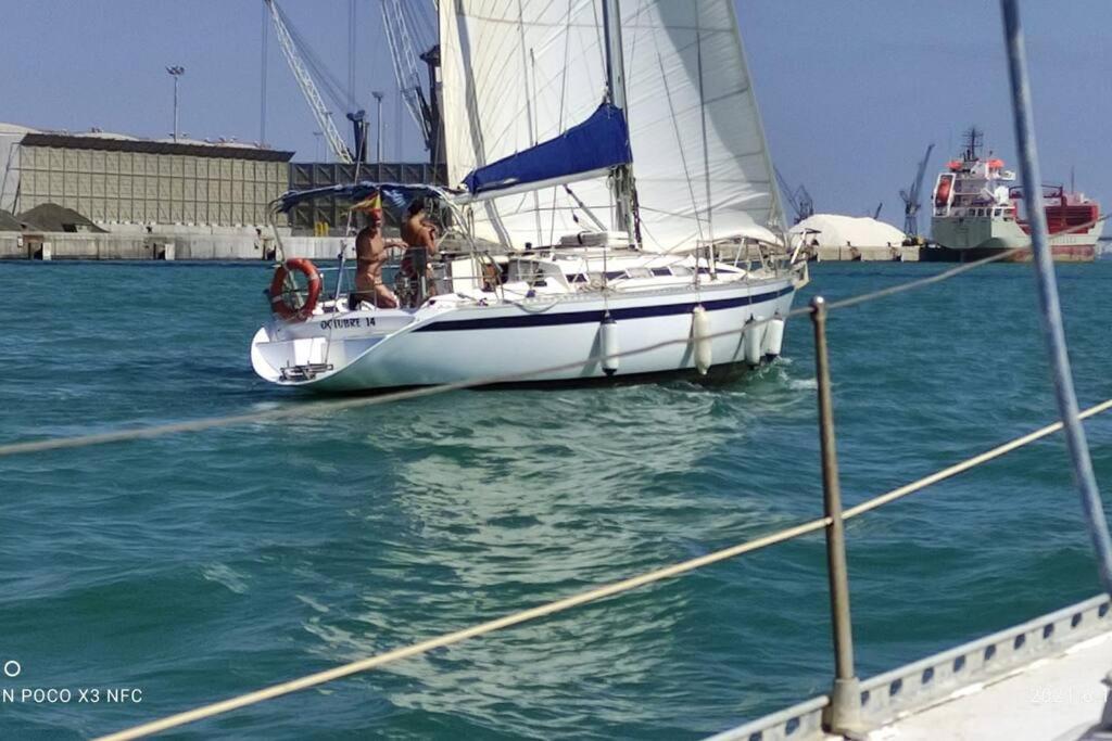 Boat-Apartamento Flotante Cadiz.. La Juanita Arroyo Ngoại thất bức ảnh