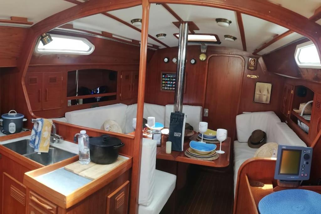Boat-Apartamento Flotante Cadiz.. La Juanita Arroyo Ngoại thất bức ảnh