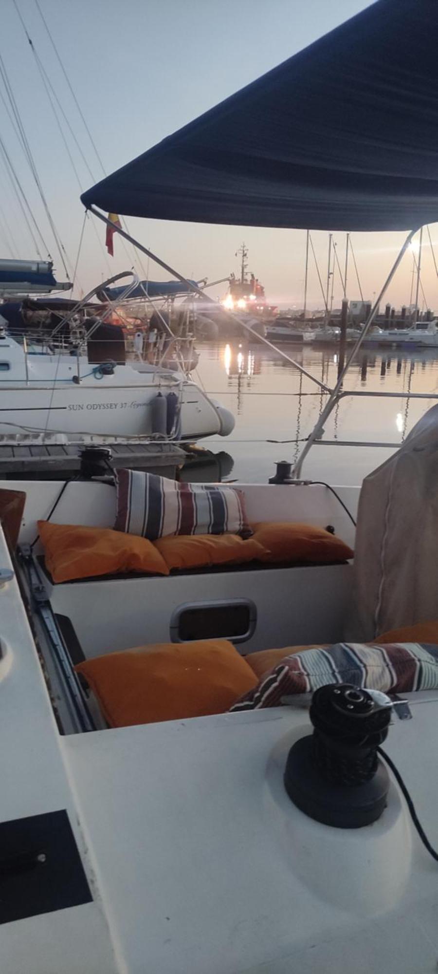 Boat-Apartamento Flotante Cadiz.. La Juanita Arroyo Ngoại thất bức ảnh